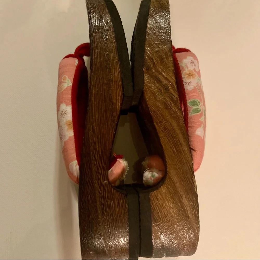 JAPANESE  GETA WOODEN SANDALS PINK  GREEN FLOWERS & BROWN